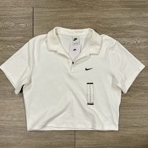 Nike cropped collared top!